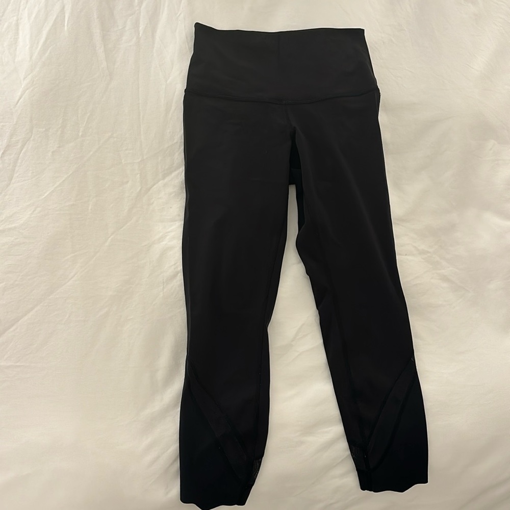 Lululemon Wunder under scalloped hem high rise legging size 6